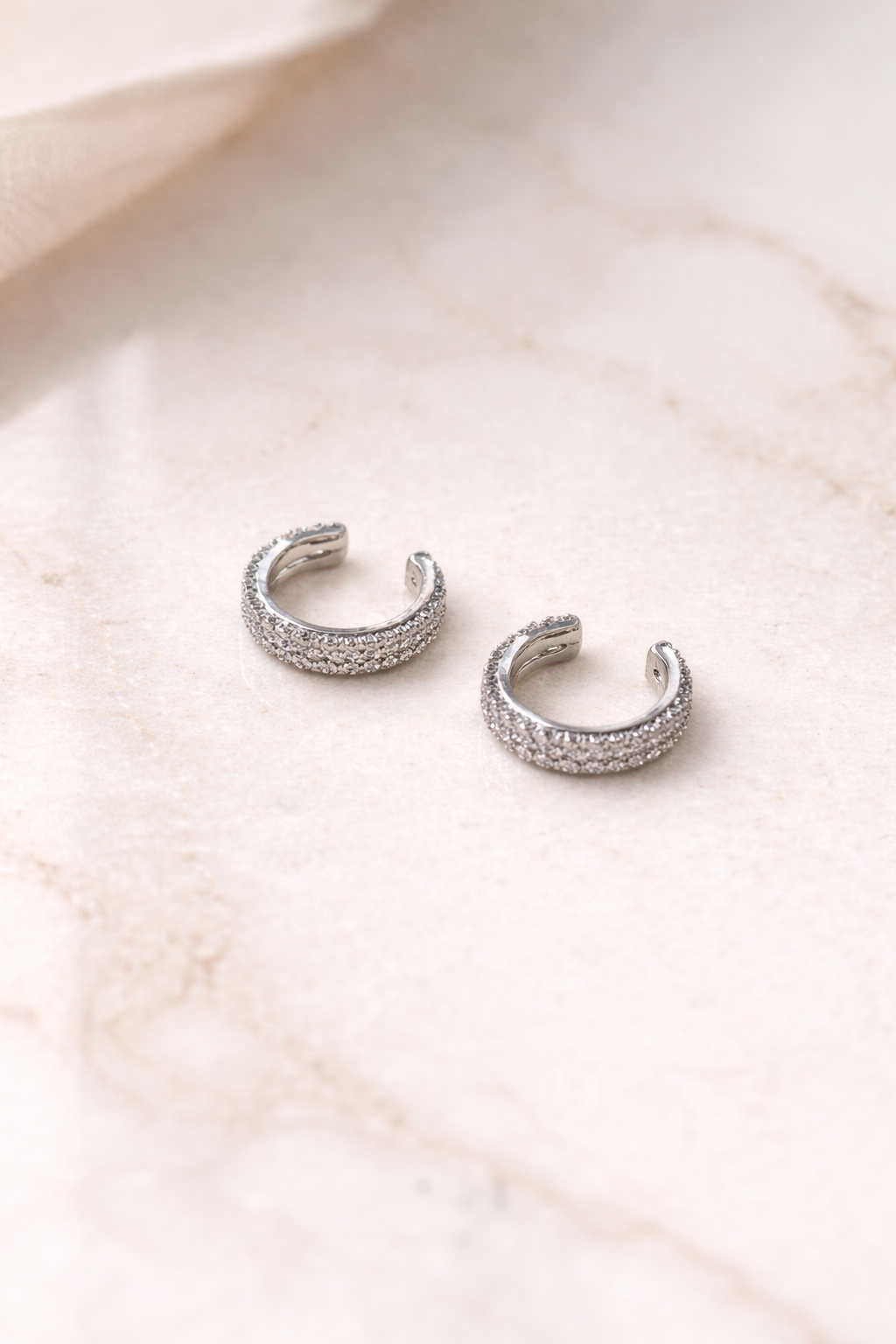 Glintia Halo Ear Cuff