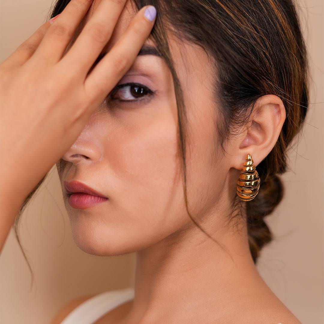 Evie Twisted Hoop Earrings - Amalfa
