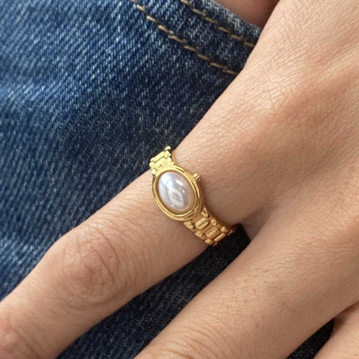 Diana Gold Pearl Fashion Ring