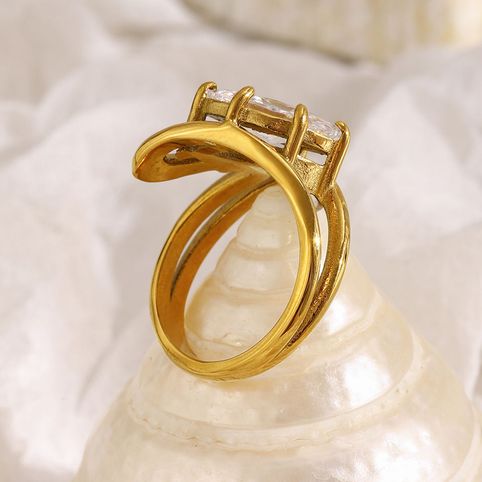 Solitaire Flow Crystal Ring