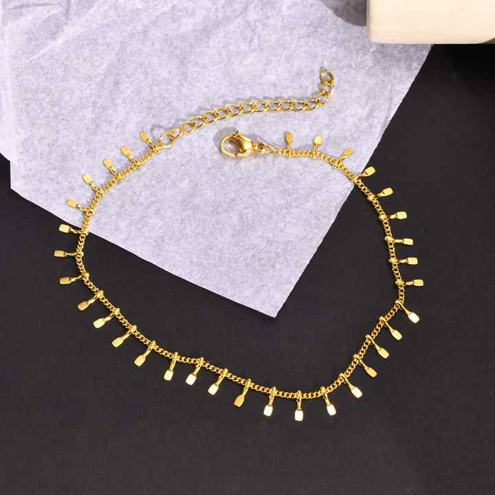 Selora Gold Dangle Anklet