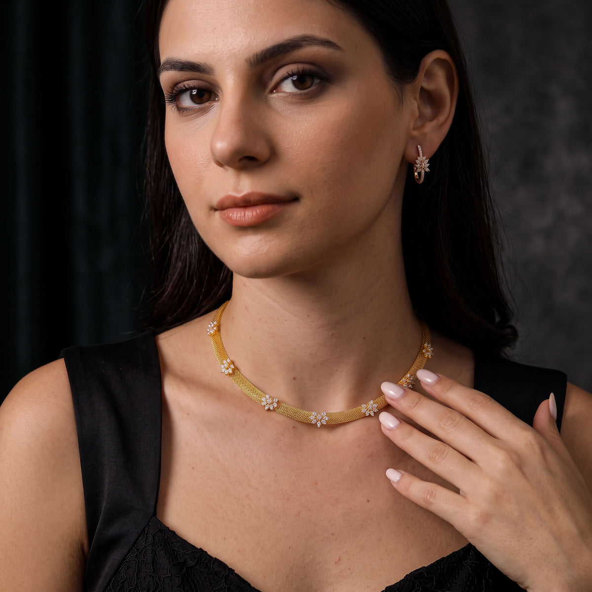 Laurel Necklace & Earrings Set