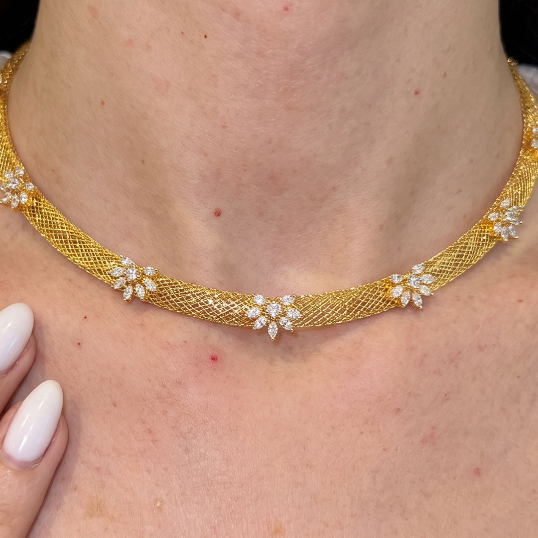 Laurel Necklace & Earrings Set
