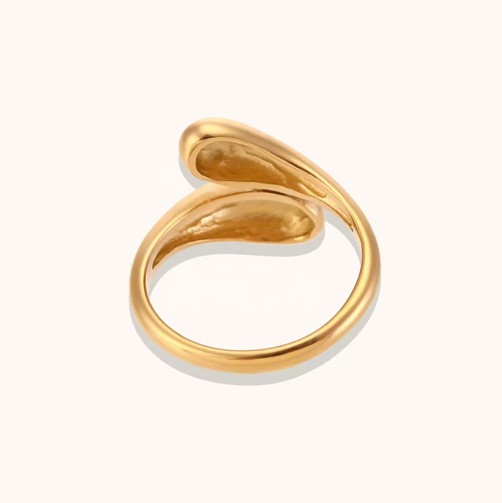 Open Curve Spiral Gold-Plated Minimalist Ring - Amalfa