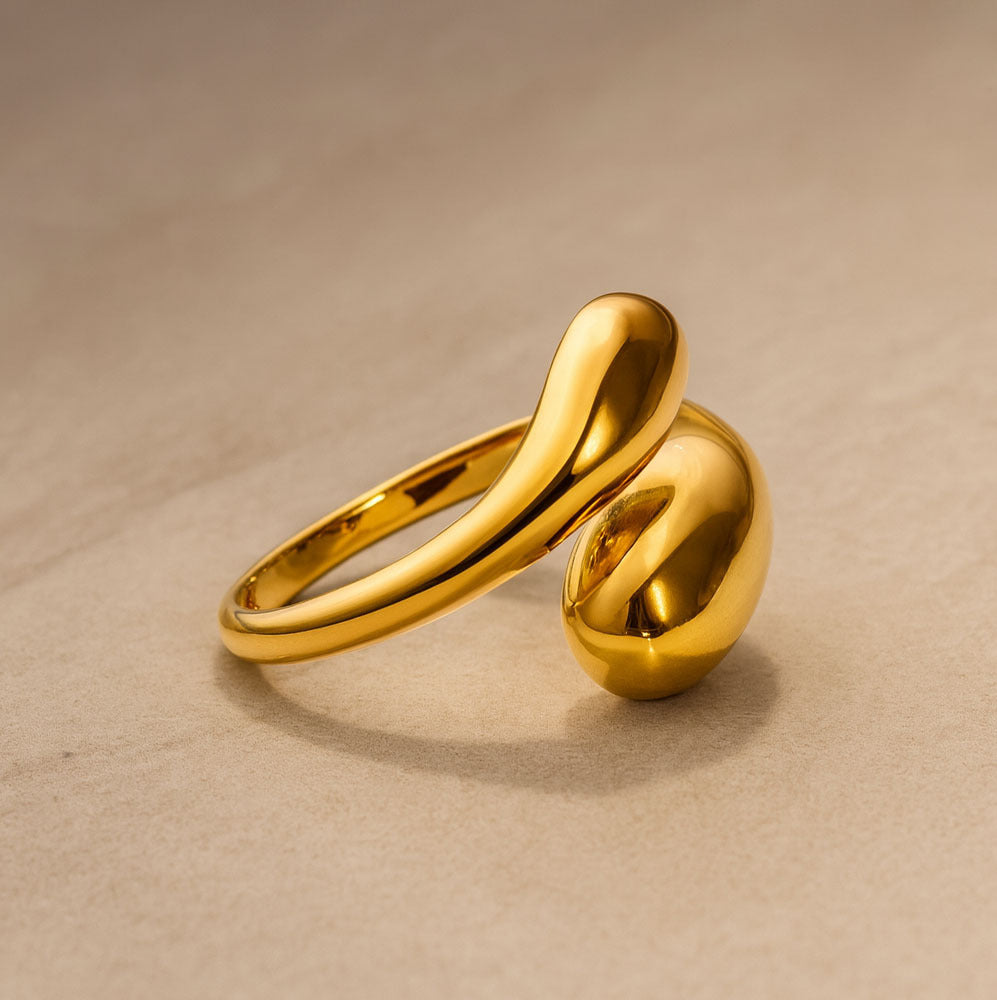 Open Curve Spiral Gold-Plated Minimalist Ring - Amalfa