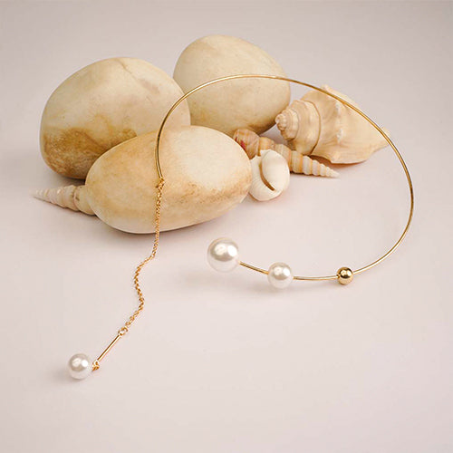 Pearl choker necklace