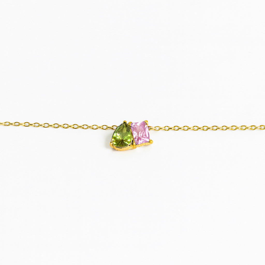 Stone pendant necklace