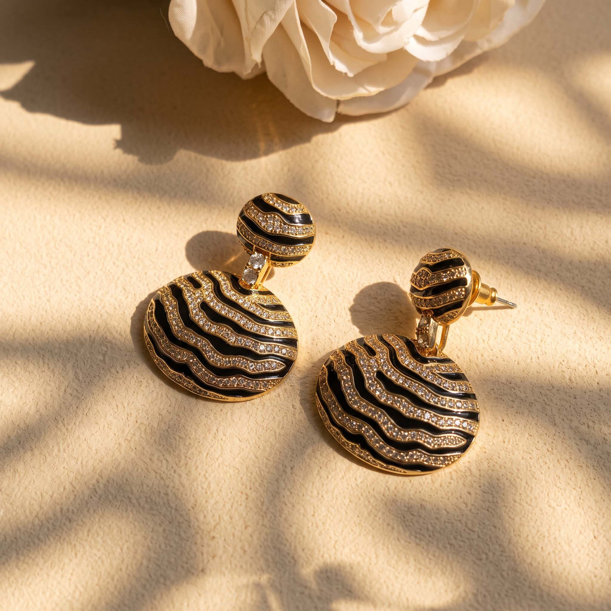 Zarika LuxeTwo-In-One Earrings & Pendant