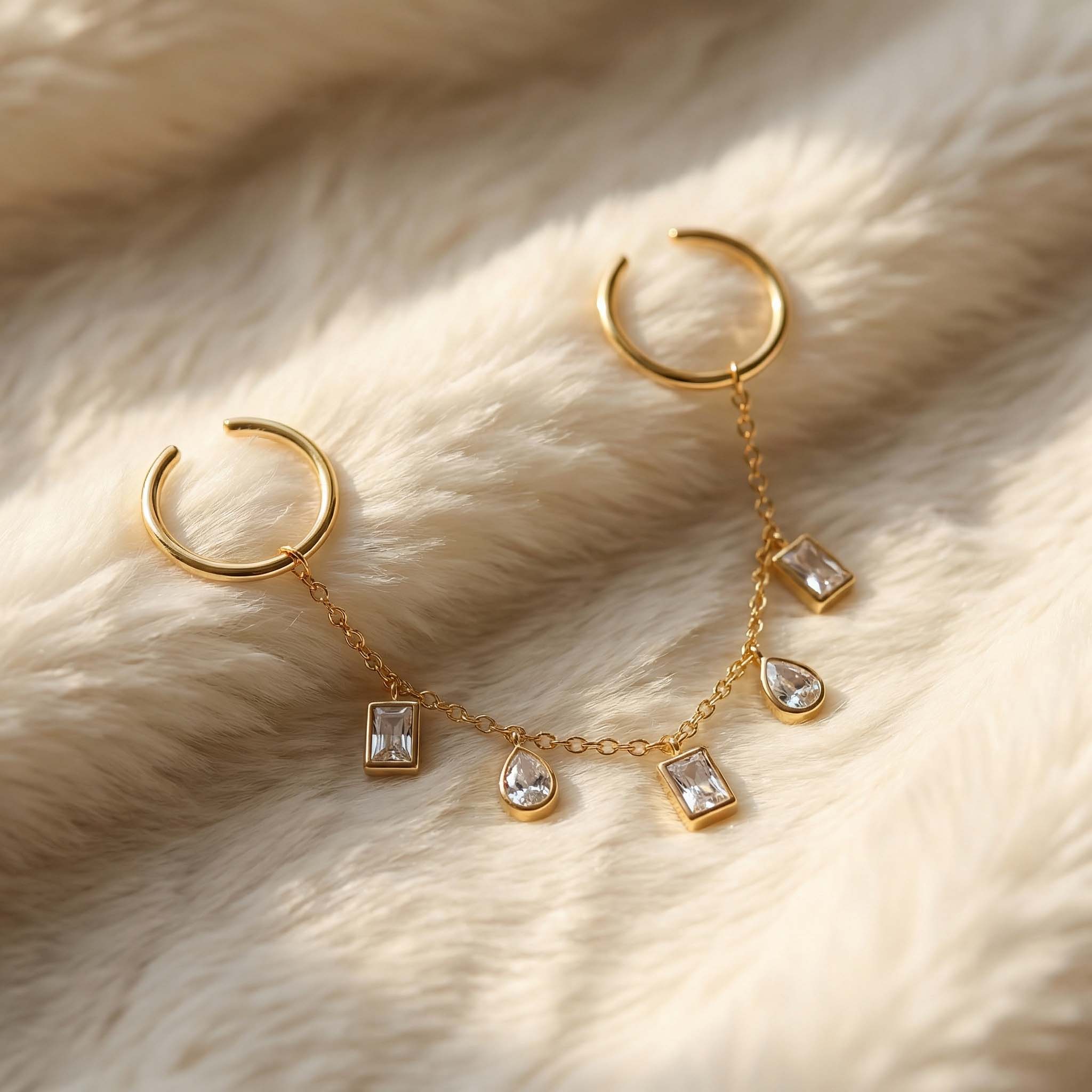 Cleo Drizzle Adjustable Chain Ring