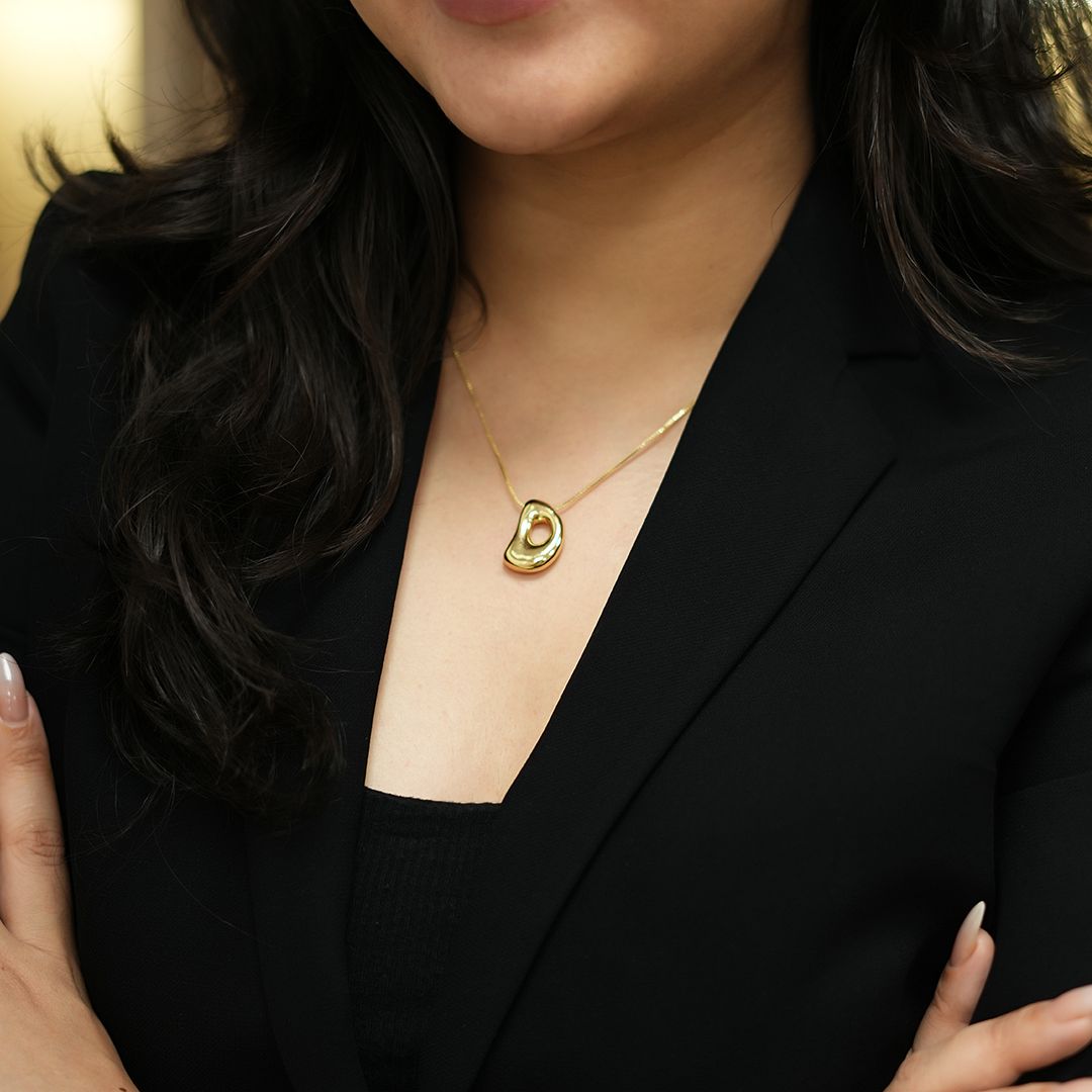 Hana Bubble Initial necklace