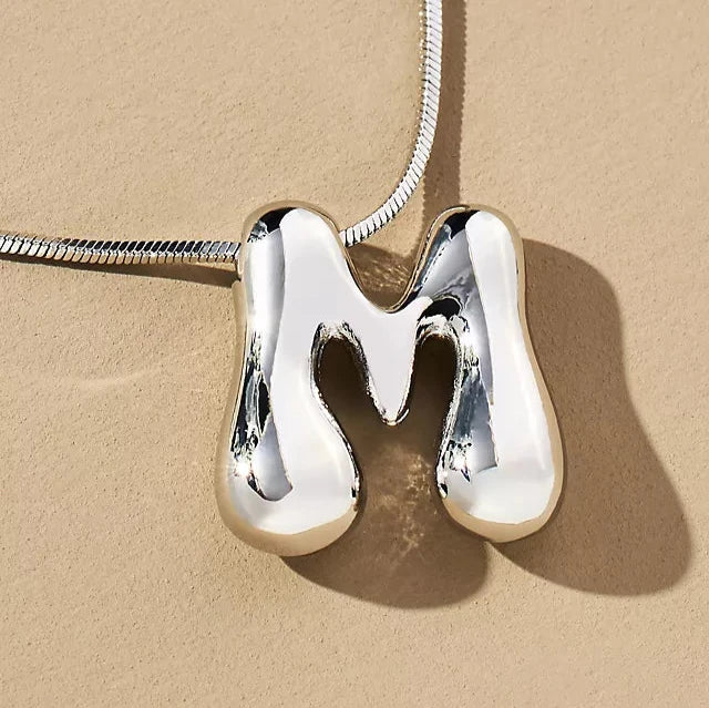 initial pendant necklace M