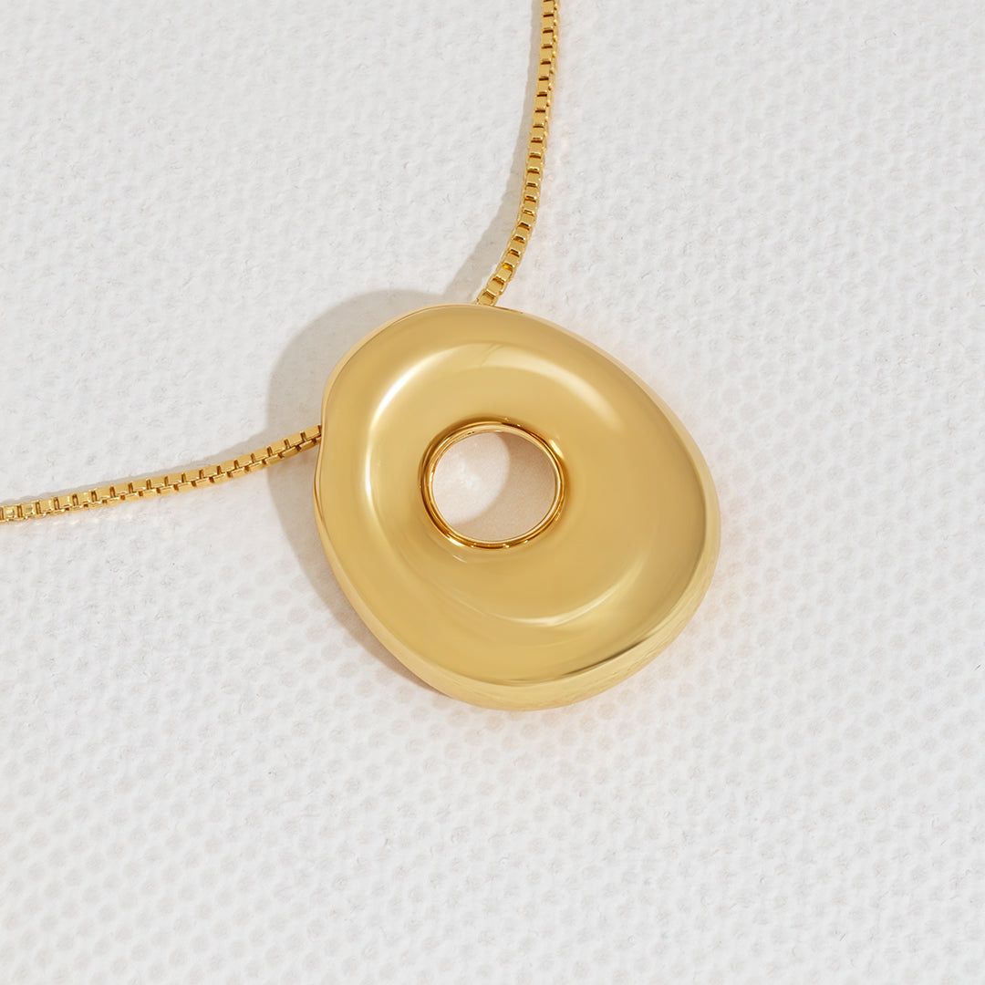 Hana Bubble Initial necklace