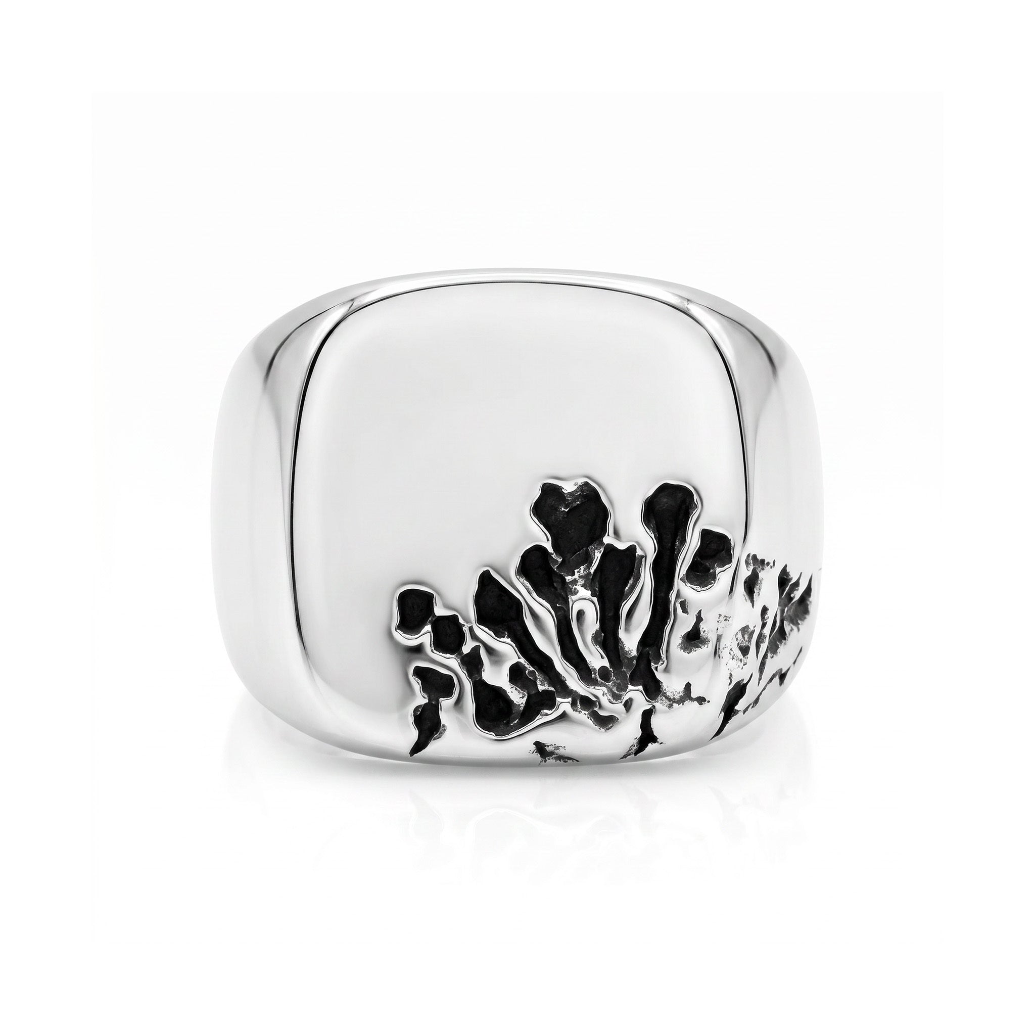 Varek Molten Men’s Signet Ring