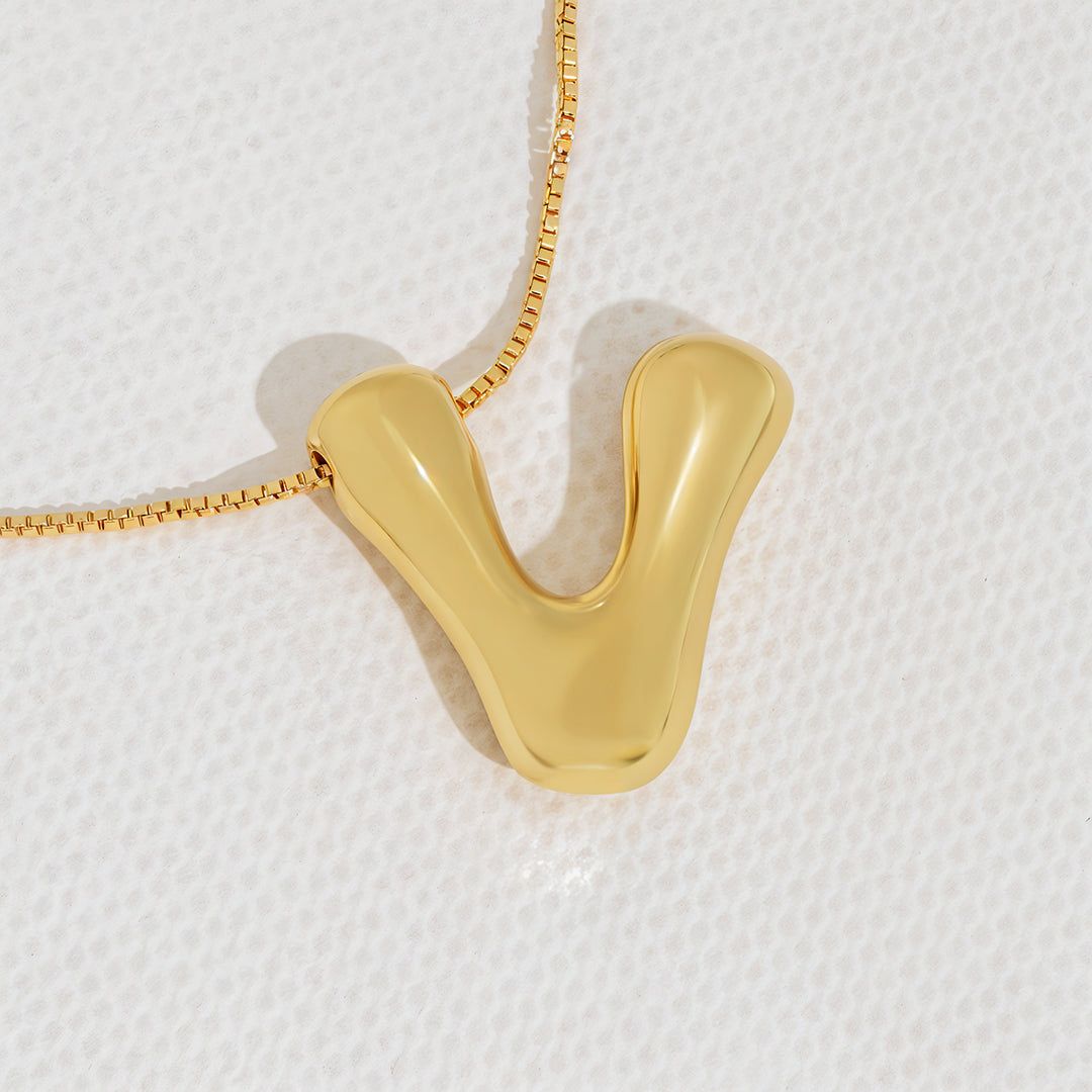 Hana Bubble Initial necklace