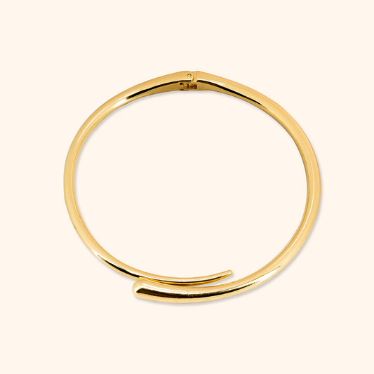 Lily's Golden Harmony Choker