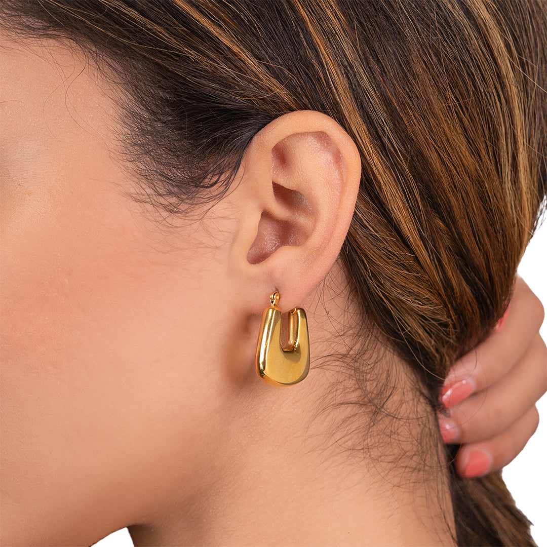 Beatrix Chic Petite Hoop Earrings