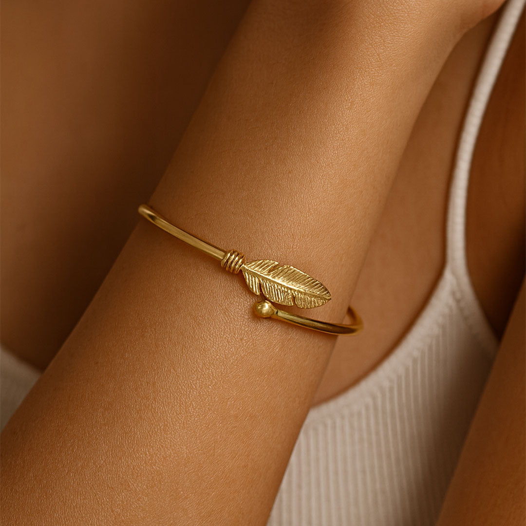 Delicate Feather Lightweight Gold Bracelet