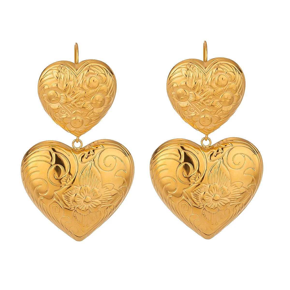 Pair of gold heart-shaped earrings 