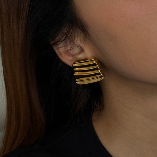 Geometric Studs