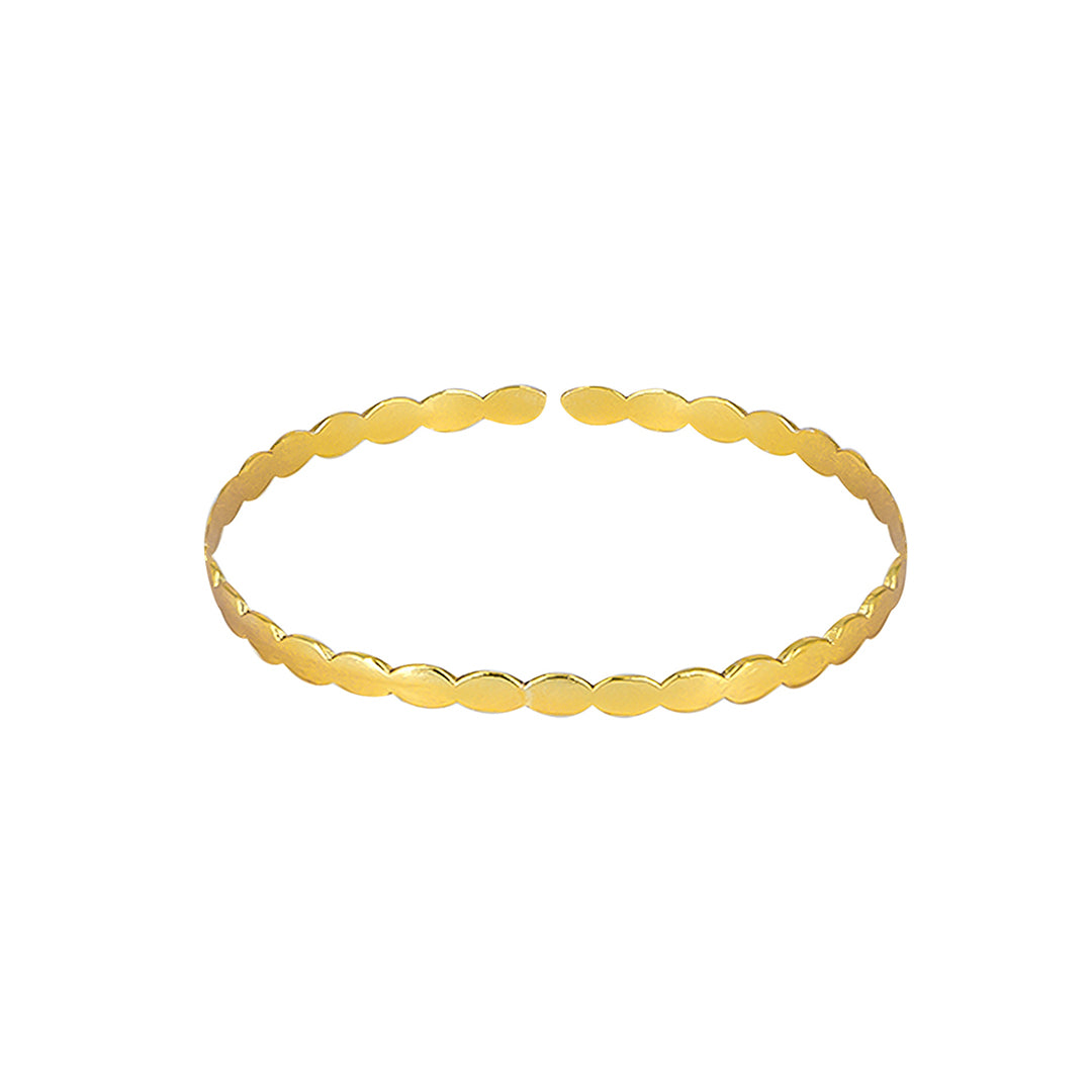 gold bracelet