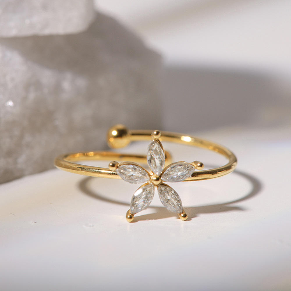 Elara Bloom Ring