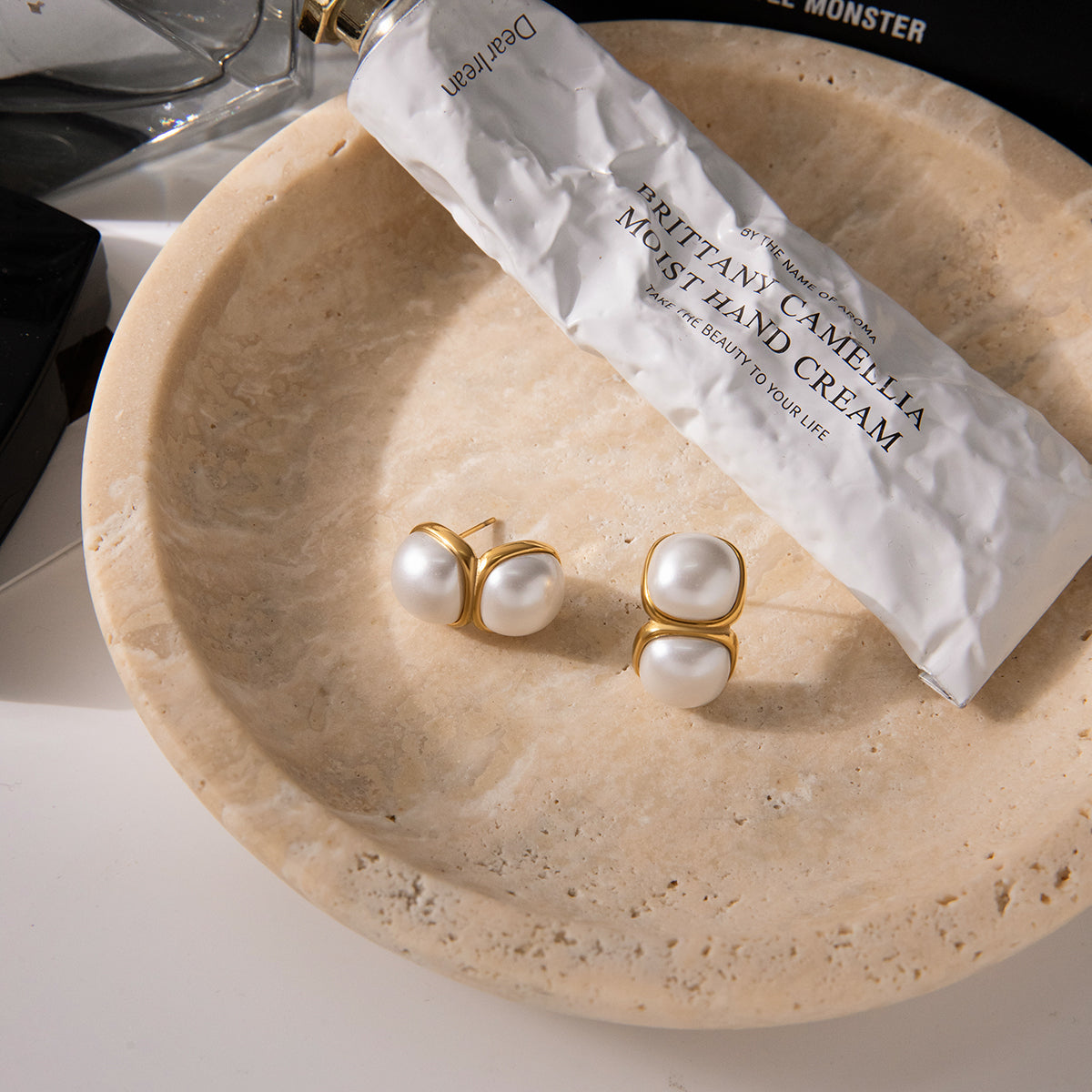 Dome Pearl Stud Earrings