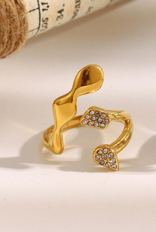 Zenia Gold Wave Crystal Ring