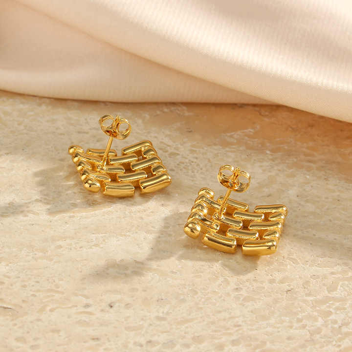 Jovi Bold Stud Earrings