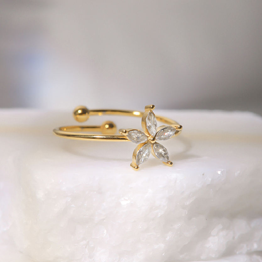 Elara Bloom Ring