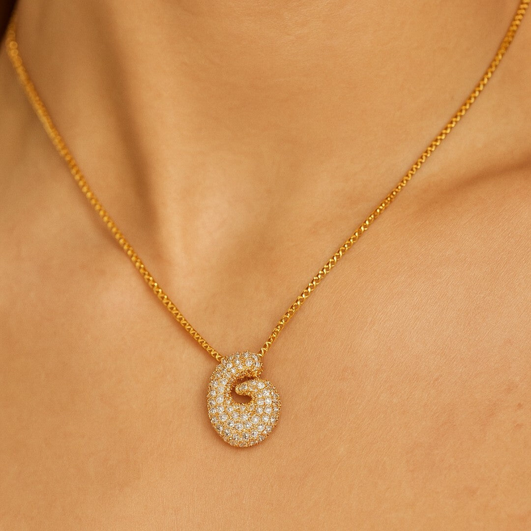 Pendant necklace Letter G