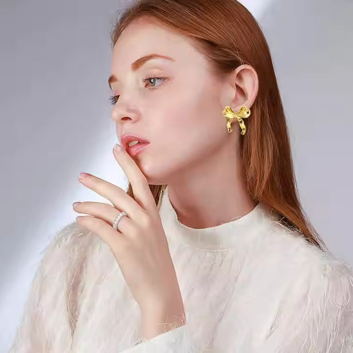 Ribbon Loop Bow Stud Earrings 