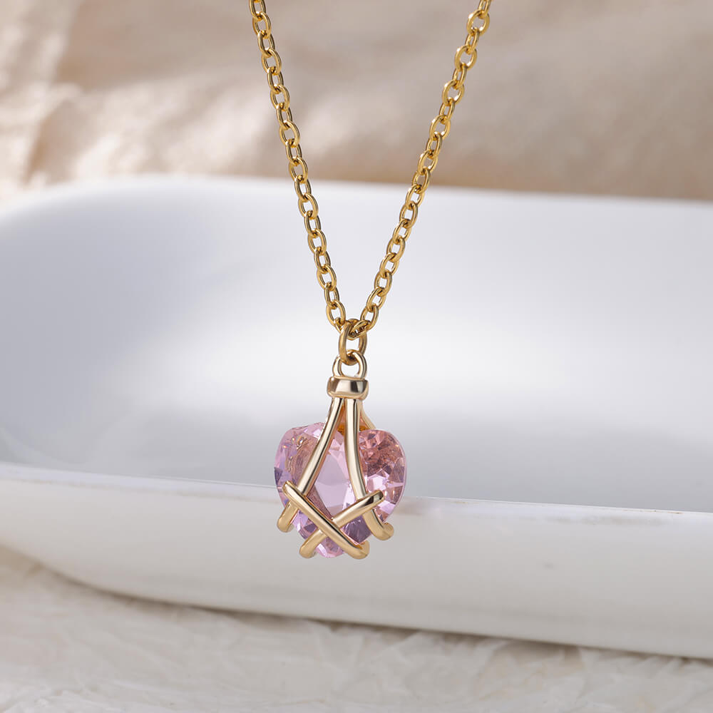 Enbellie Heart Pendant Necklace