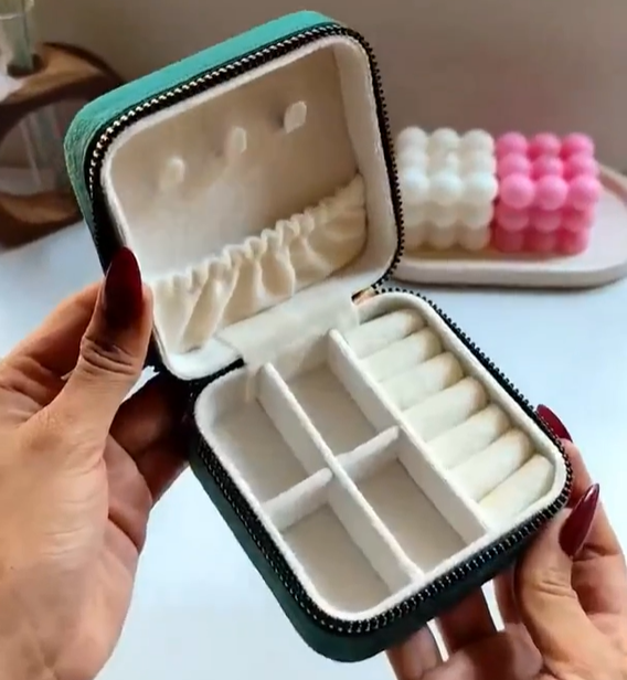 Velvet Jewellery Organizer