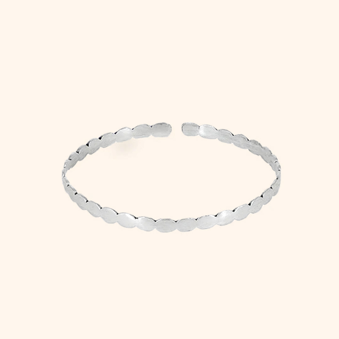 Stylish Scallop Bracelet