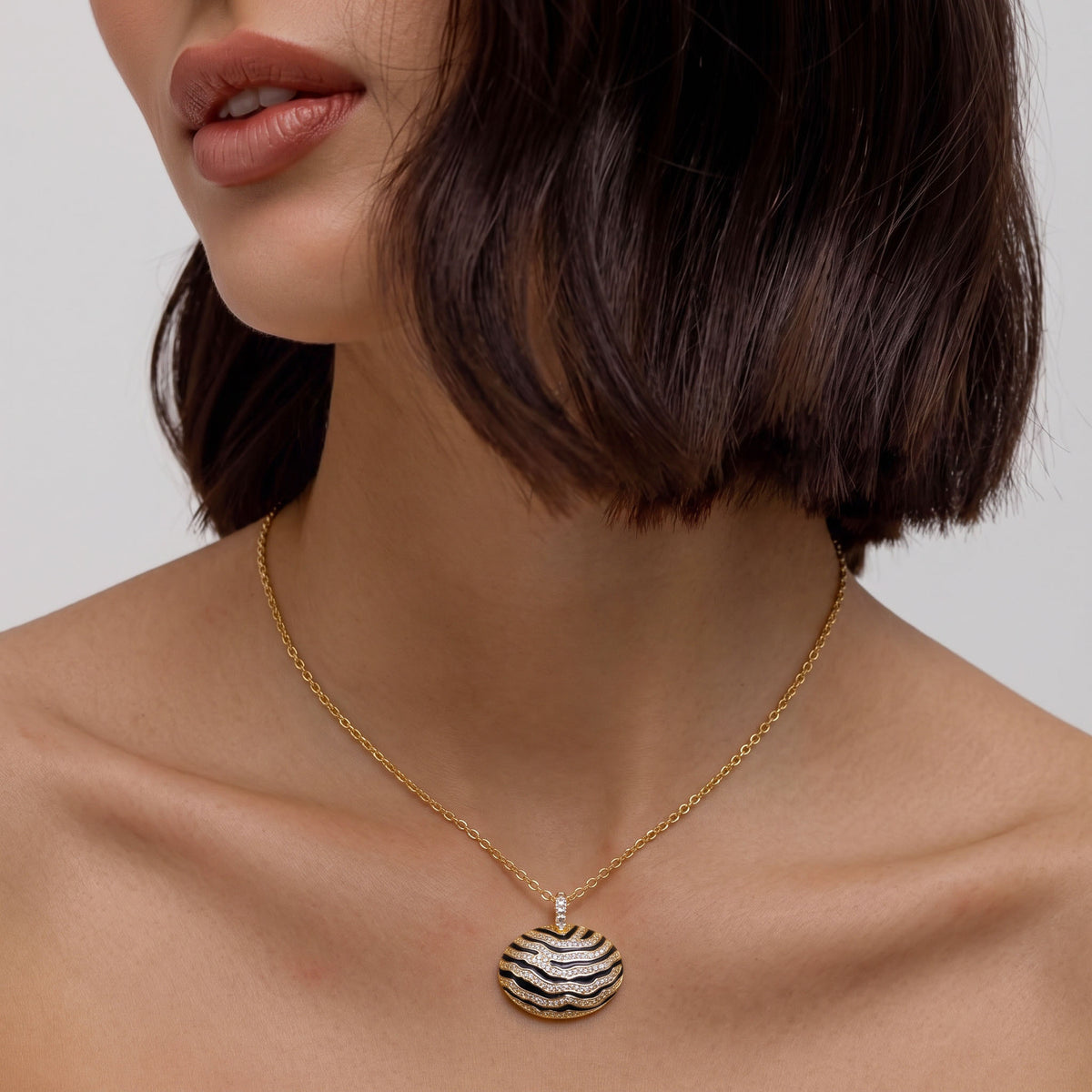 Zarika LuxeTwo-In-One Earrings & Pendant