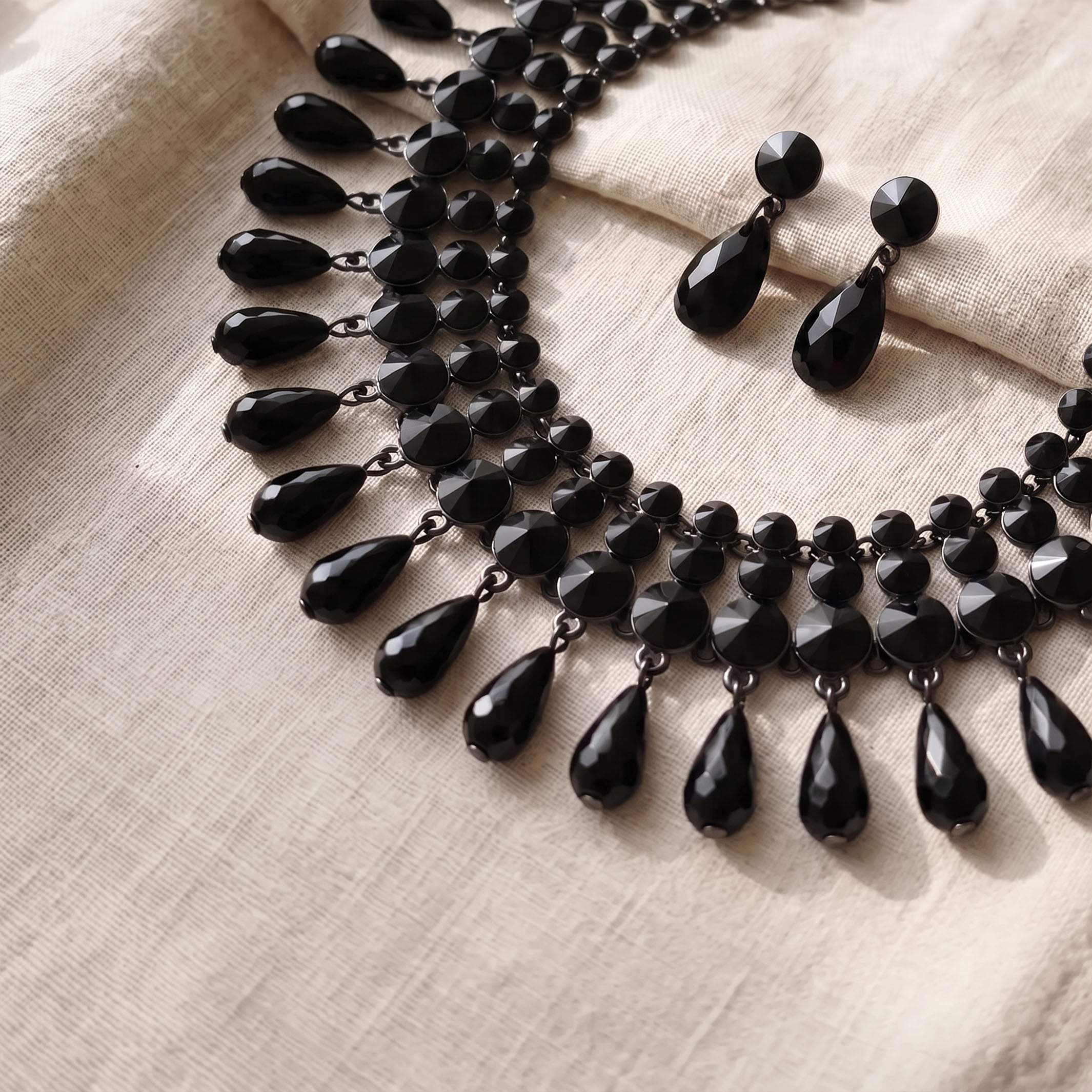 Bianca Noir crystal Drop Set
