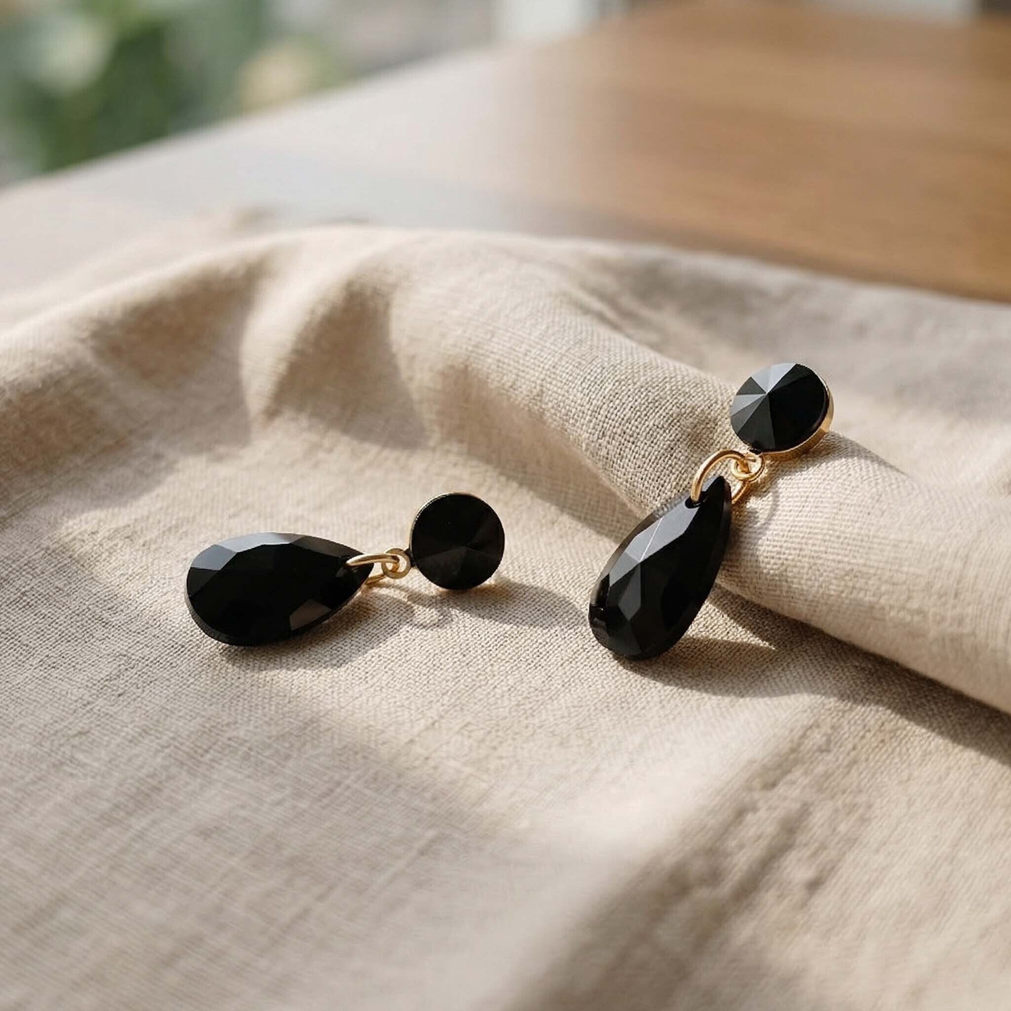 Onyx Glow Drop Earrings