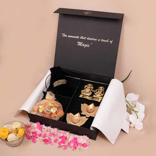 Emma’s Textured Gold Bangles Gift Set