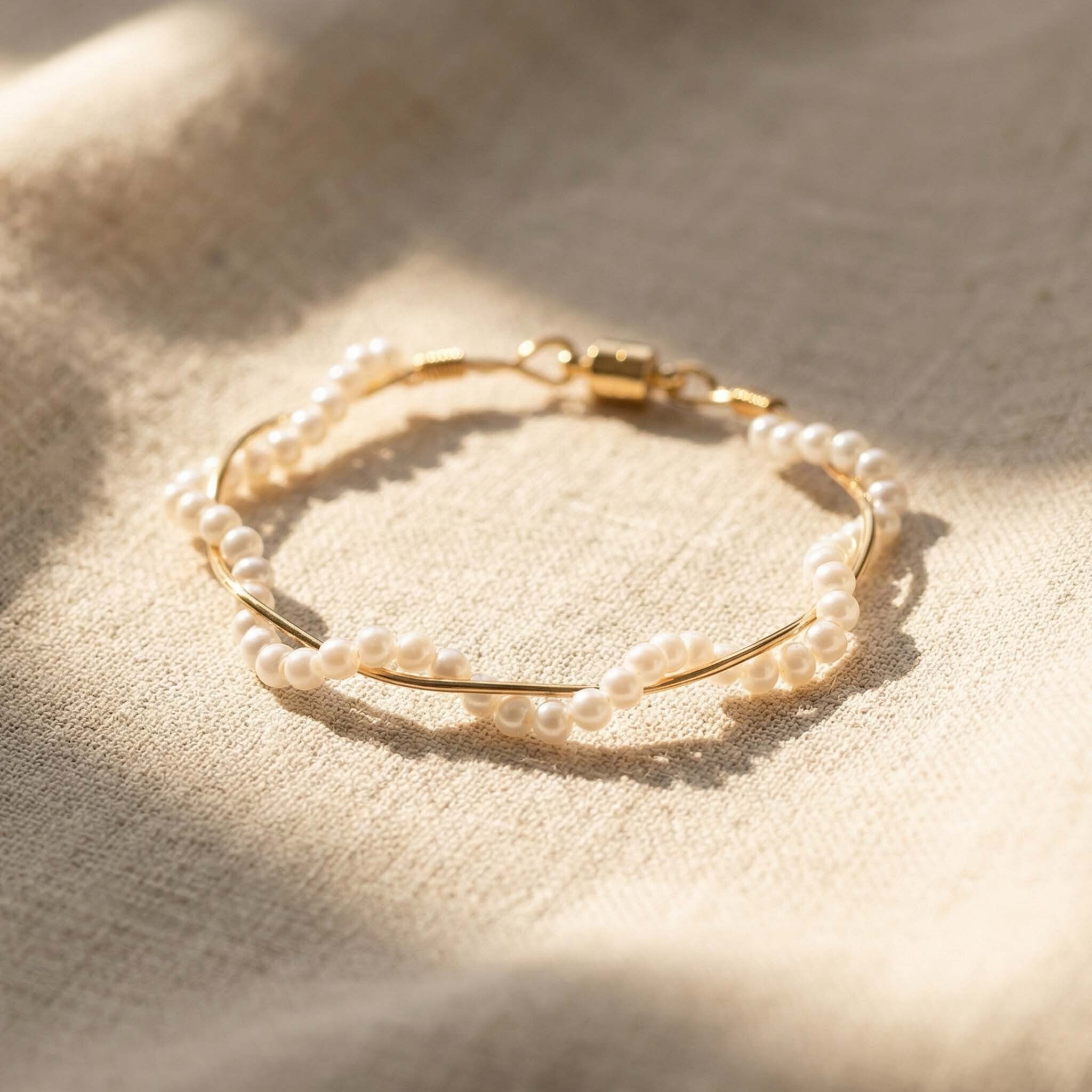 Gold pearl bracelet for women – delicate pearl jewellery for daily wear