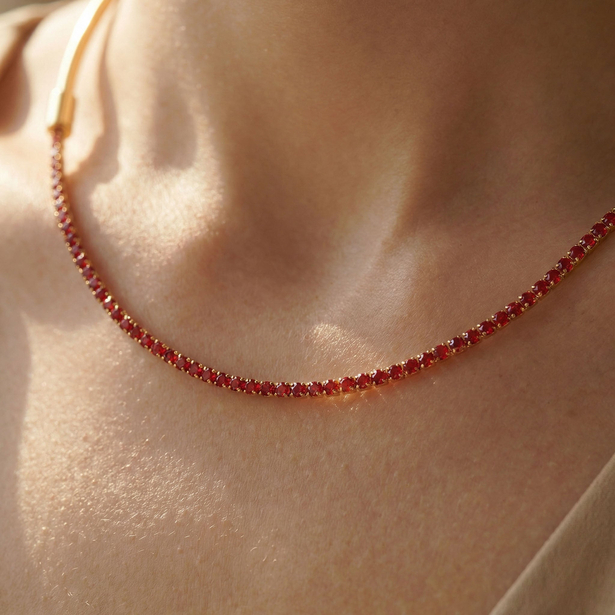 gold choker necklace for women India with diamond like stones party wear jewelry
