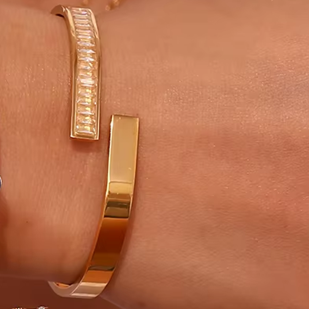 Leena Gold Plated  Bangle