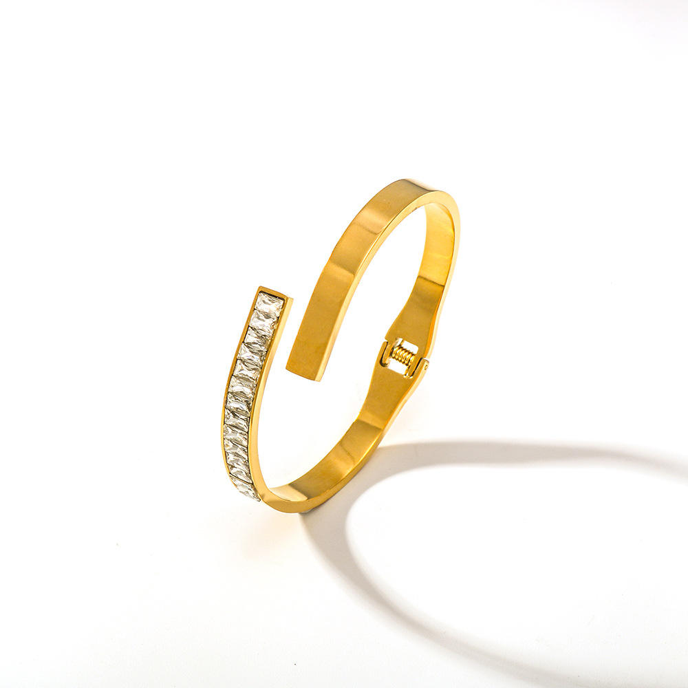 Leena Gold Plated  Bangle