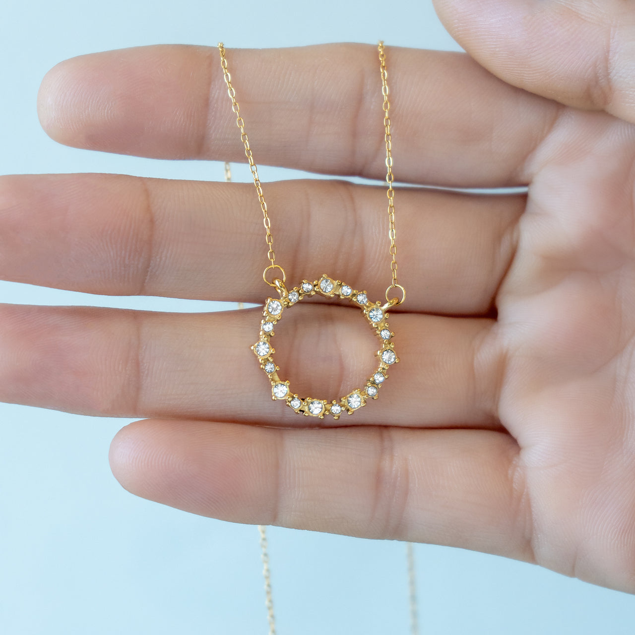 pendant necklace