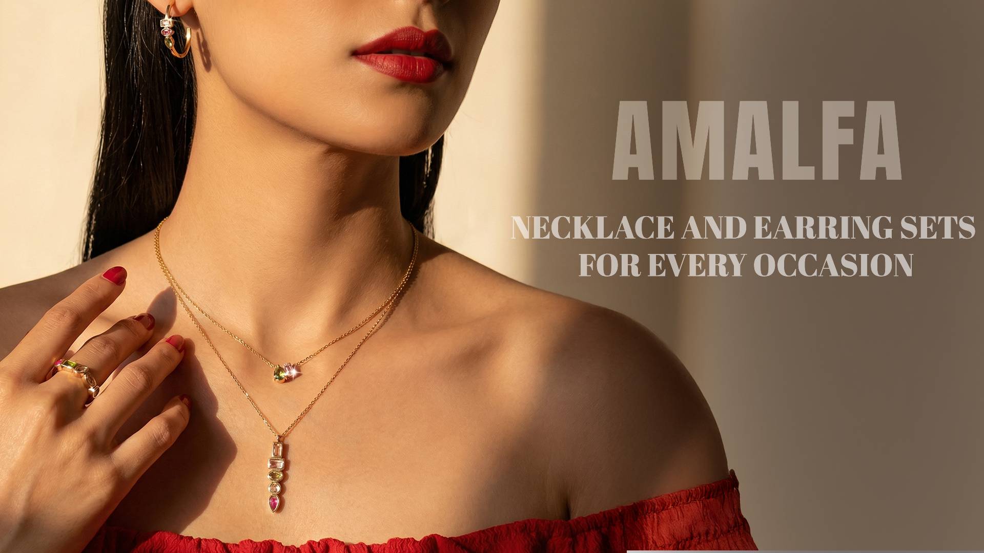 Woman wearing a necklace with 'AMALFA' branding and text about jewelry sets.