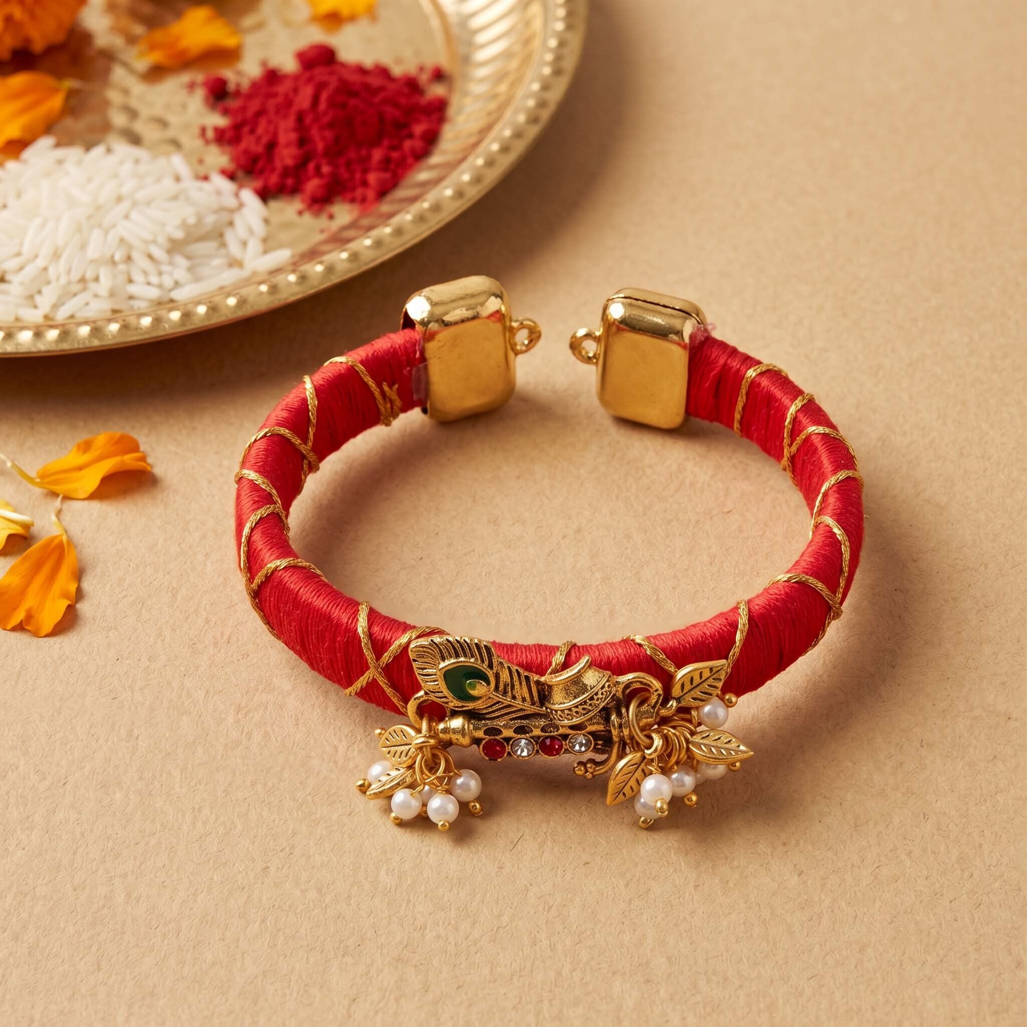 Aaravya Bandhan Rakhi Set
